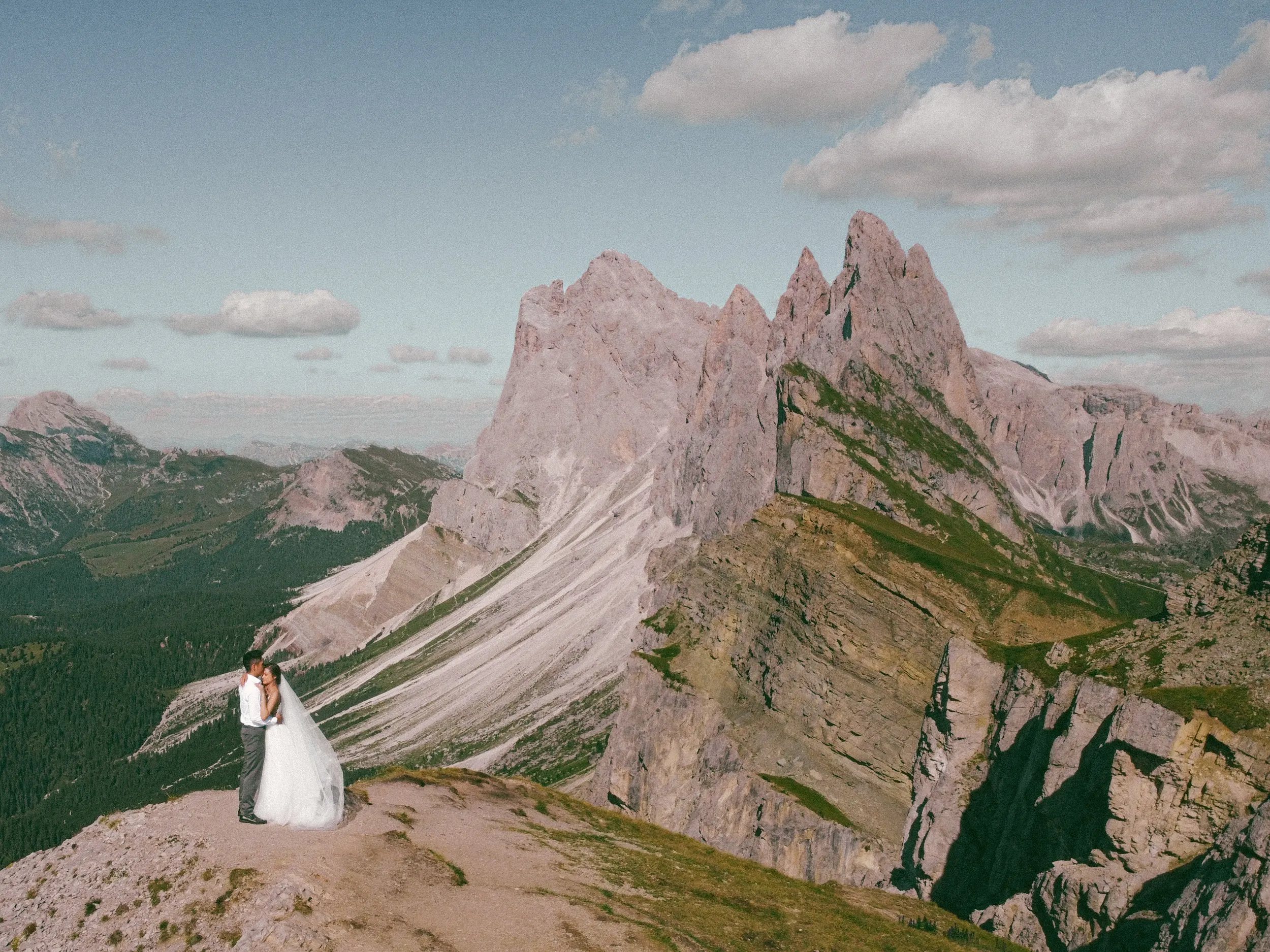 Leo & Carmen’s Dolomites Pre-Wedding photography