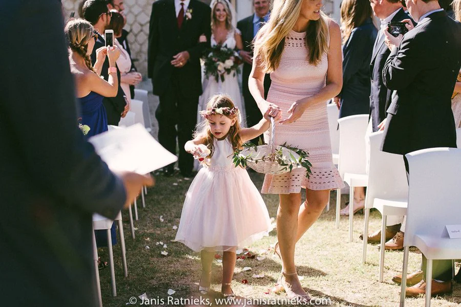 flower girl at work
