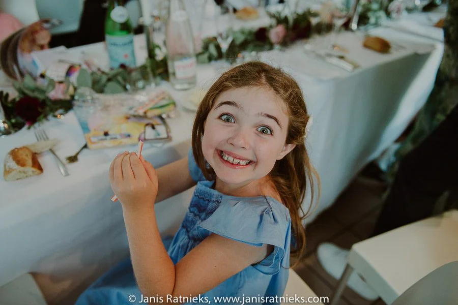 kids at table