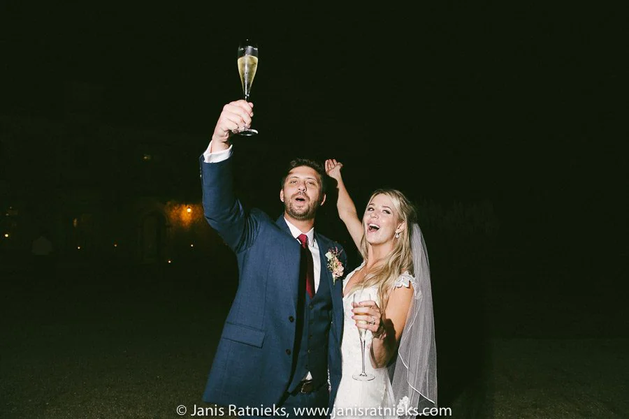 Château de la Couronne Wedding photograph 46 in Charente · France