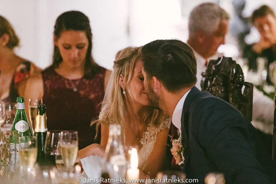 kiss during speeches