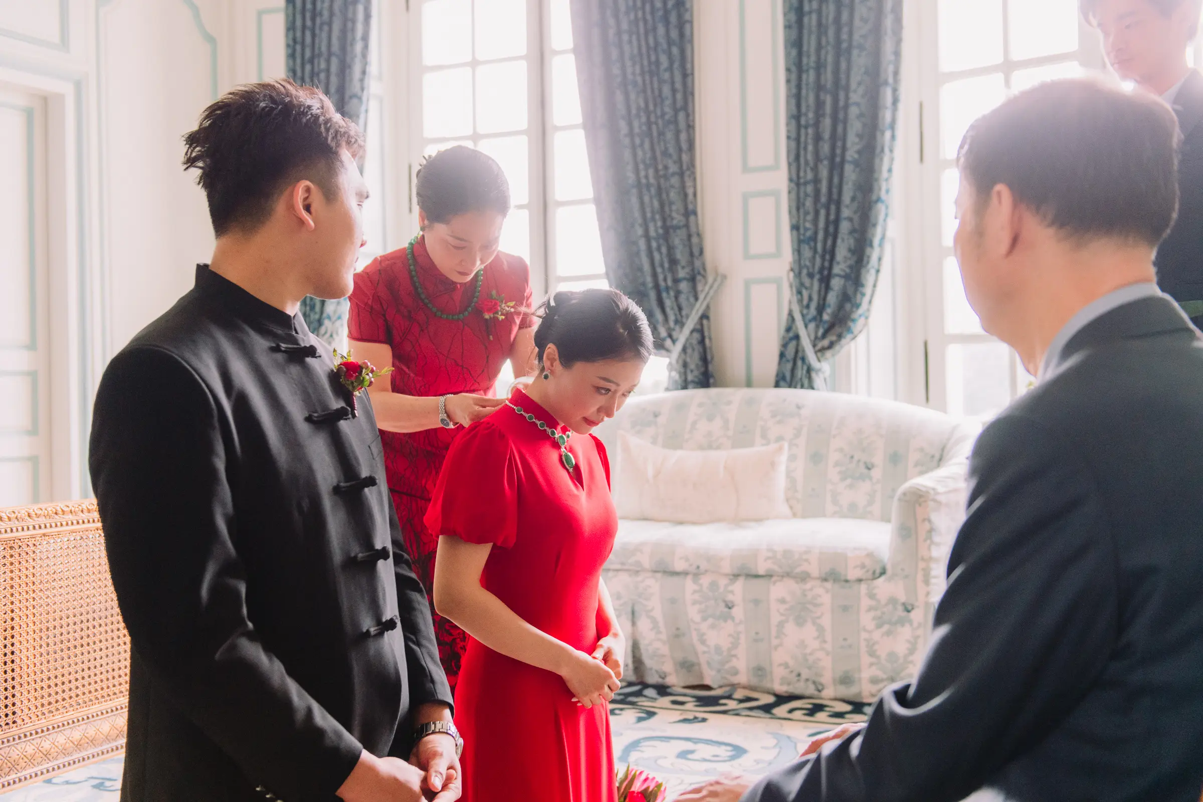 The tea ceremony and Chinese wedding traditions