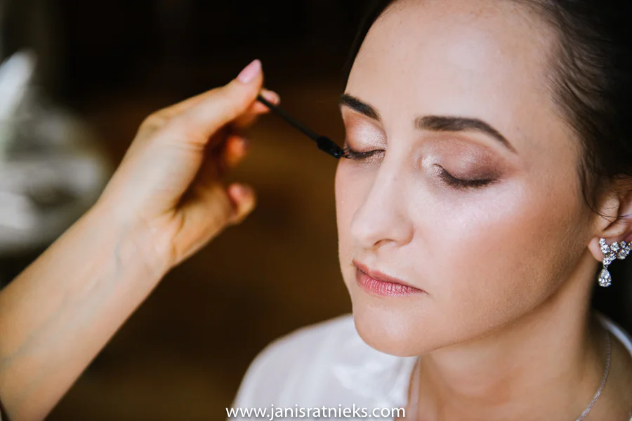 james bond wedding make up