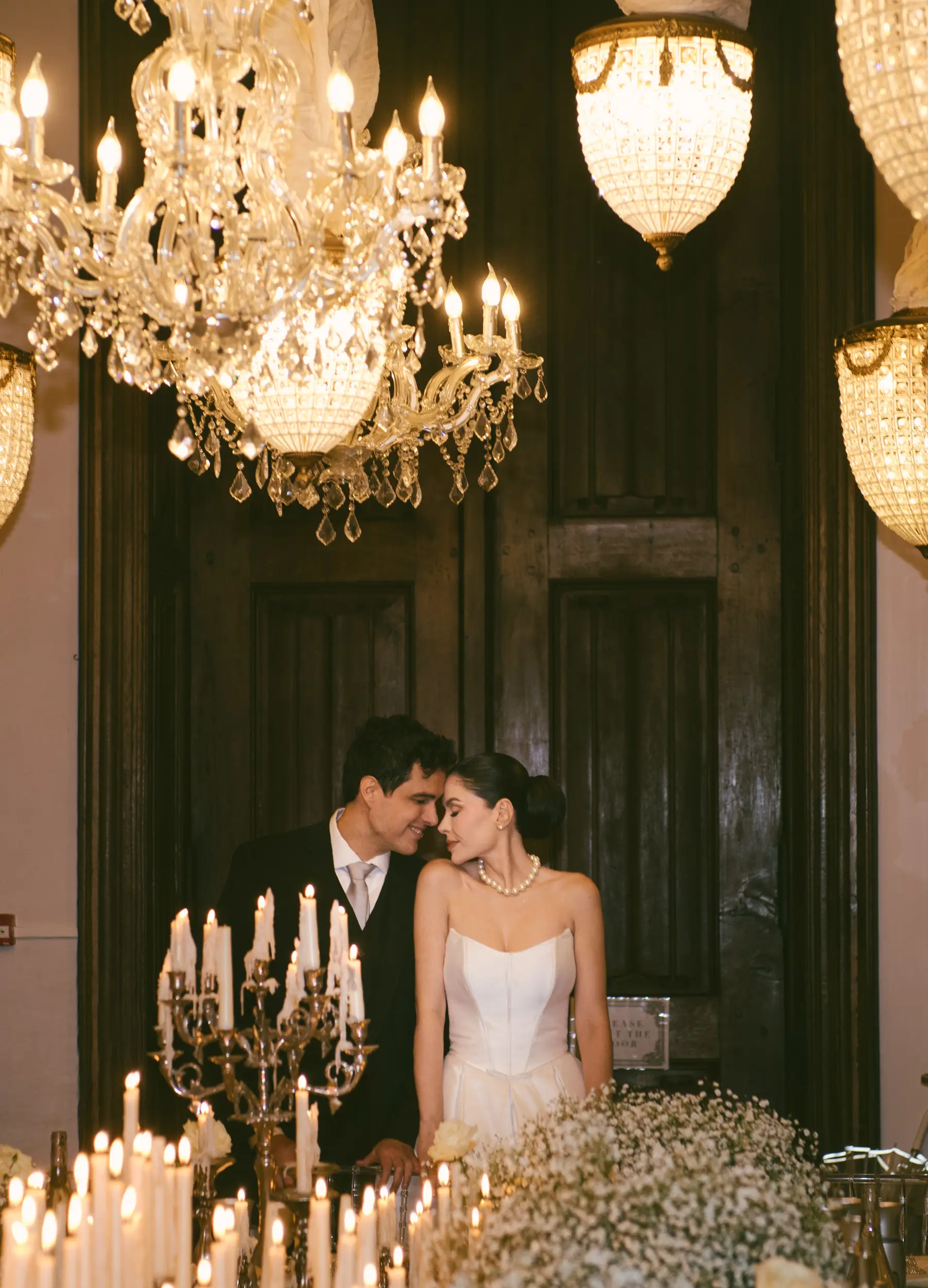 Château Challain wedding — lobby reception party