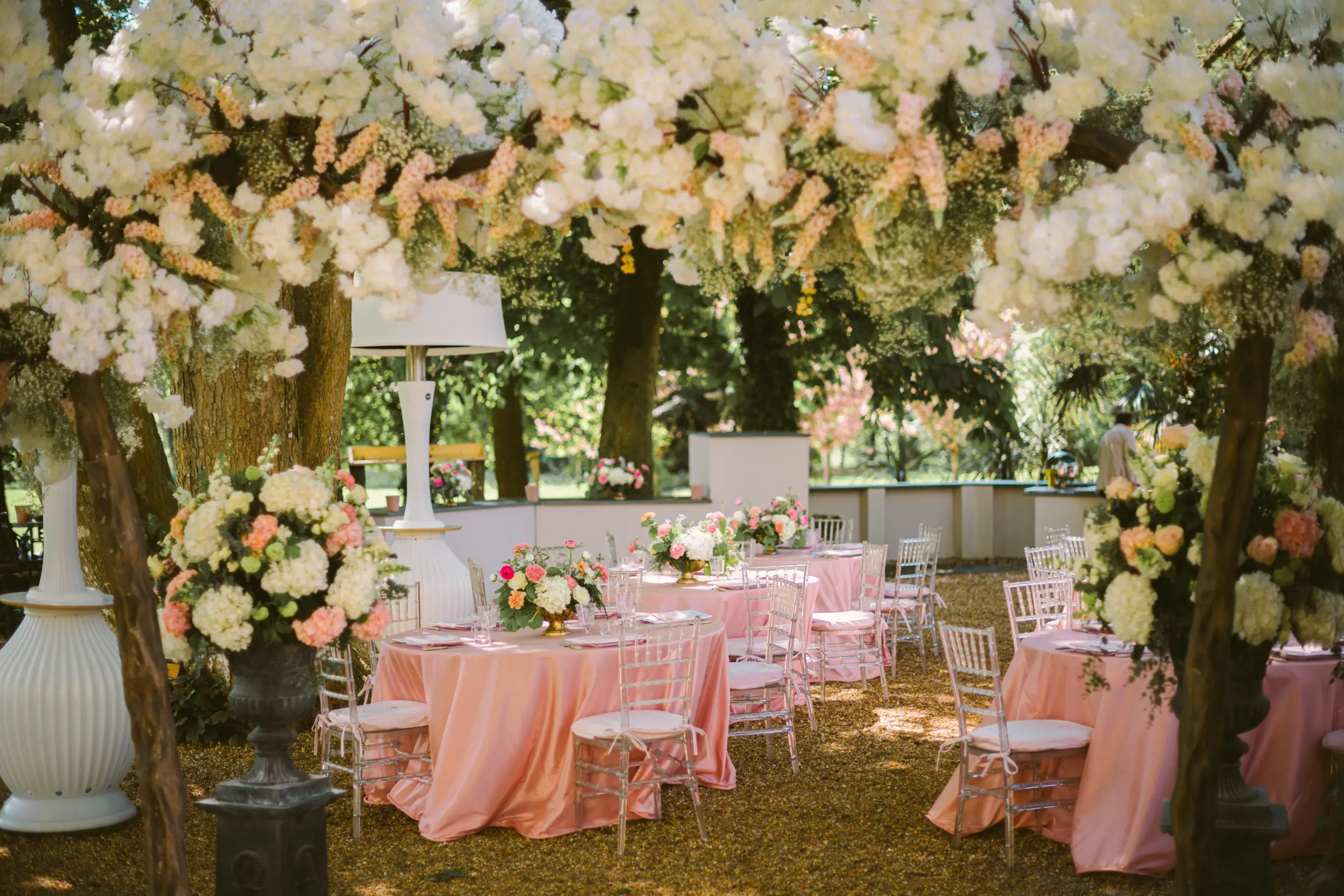 Château Challain wedding — lobby reception party
