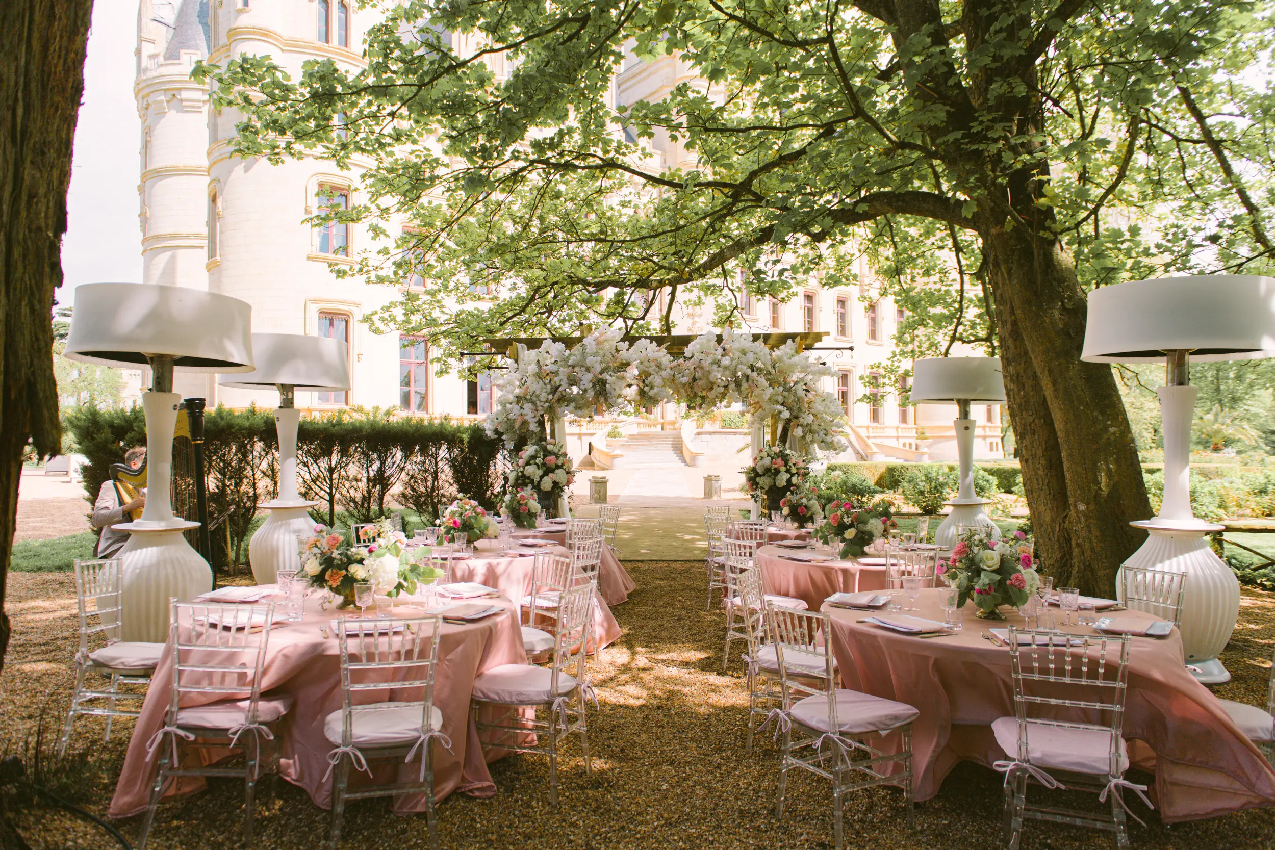 Château Challain wedding — lobby reception party