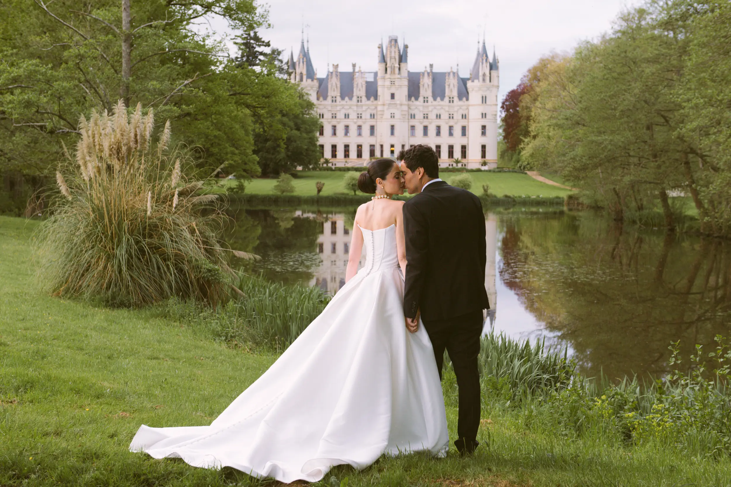 Château Challain wedding — garden