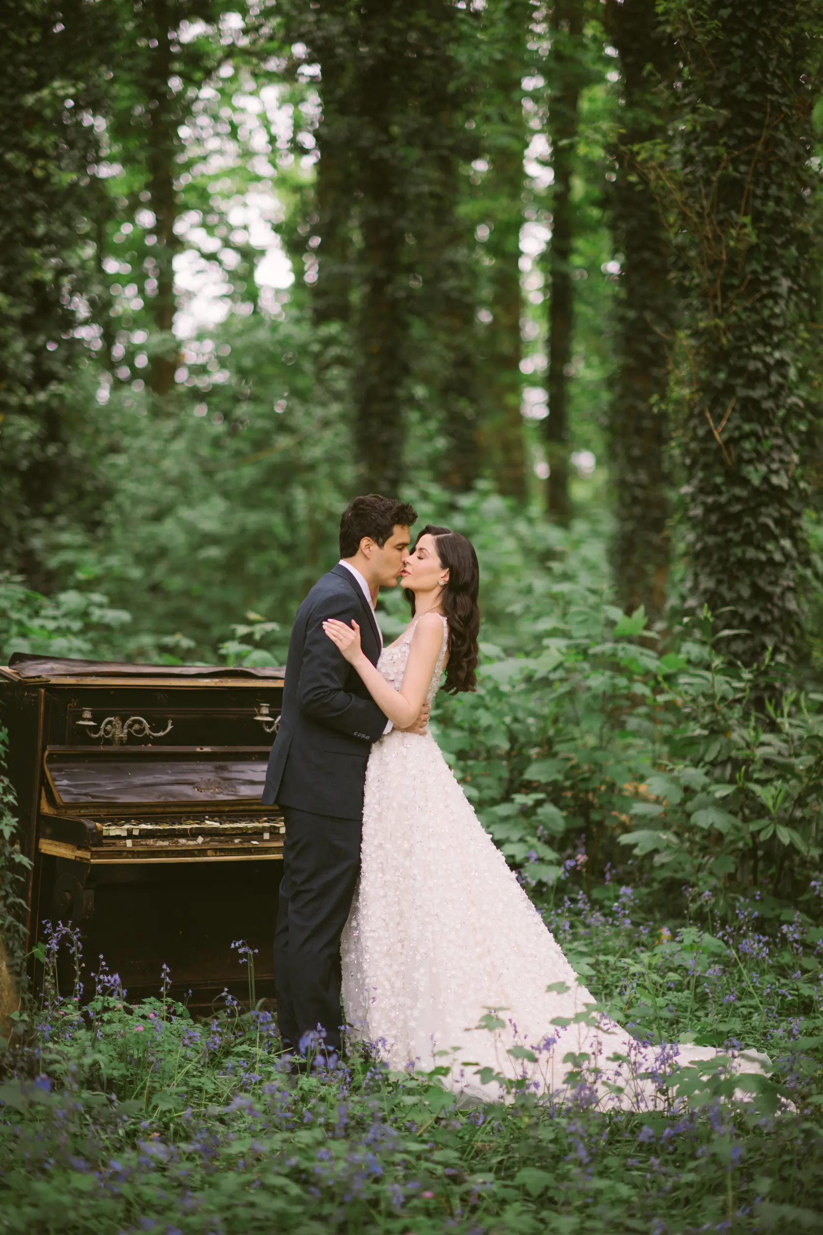 Château Challain wedding — sakura garden photoshoot