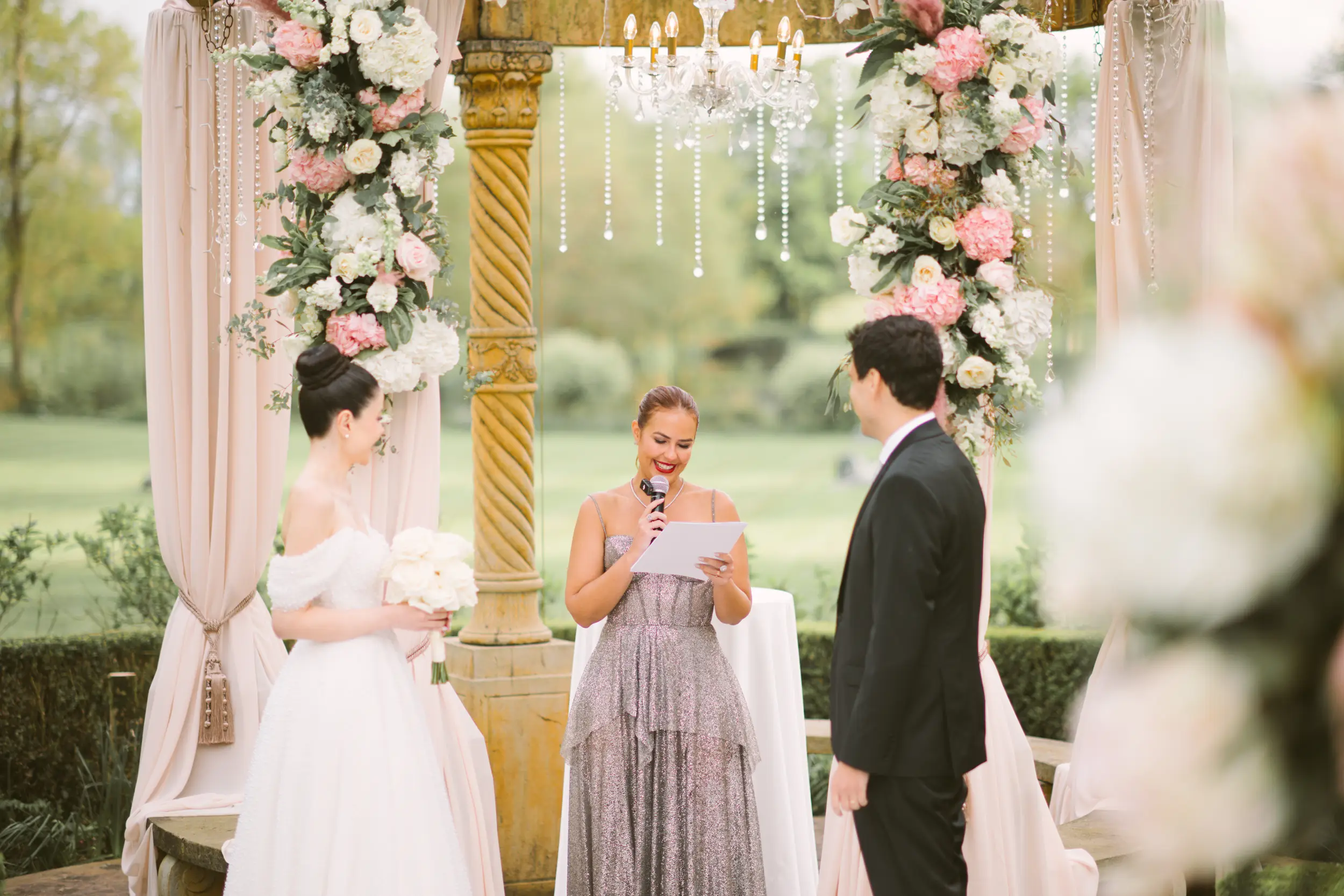 Château Challain wedding — gazebo ceremony
