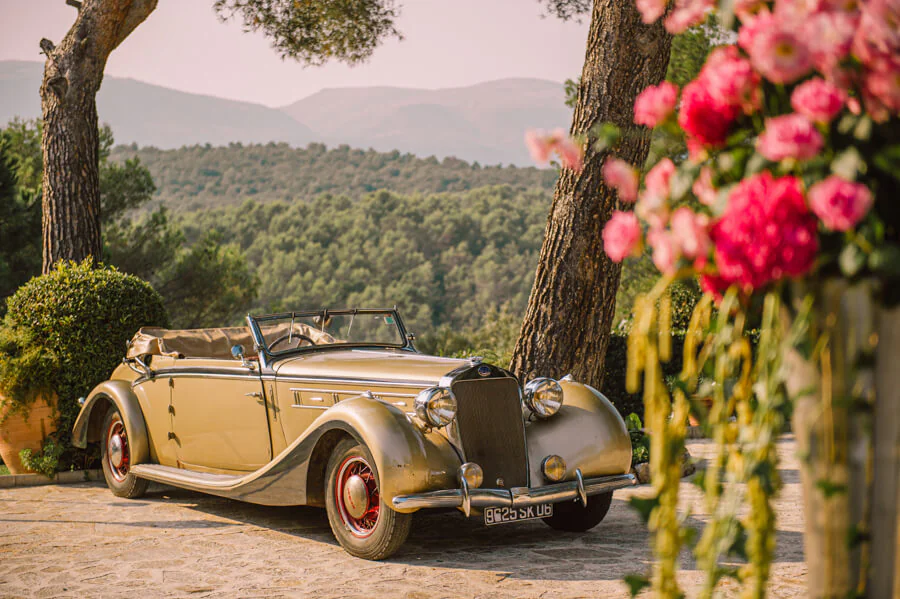 vintage wedding car