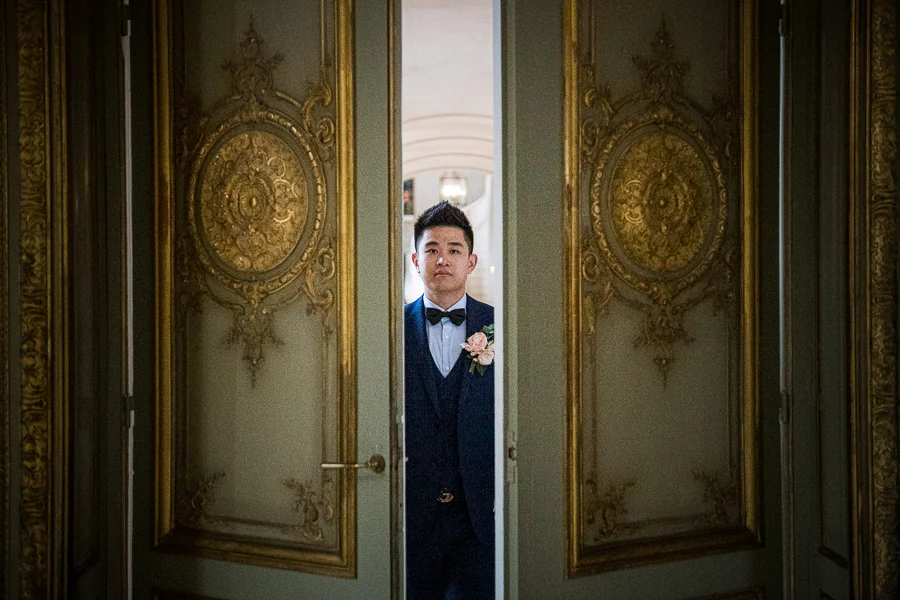 impressive groom photographer