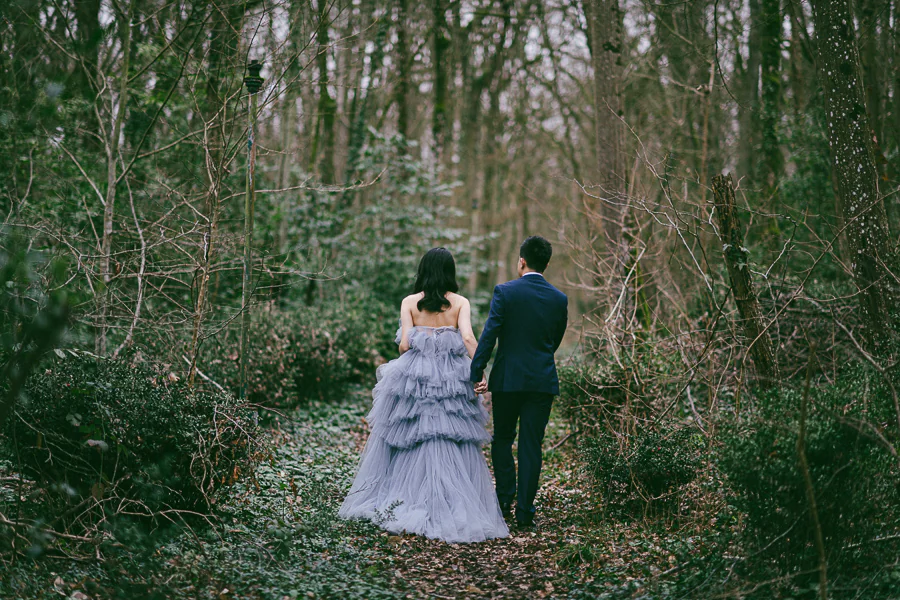 An intimate elopement in Forest