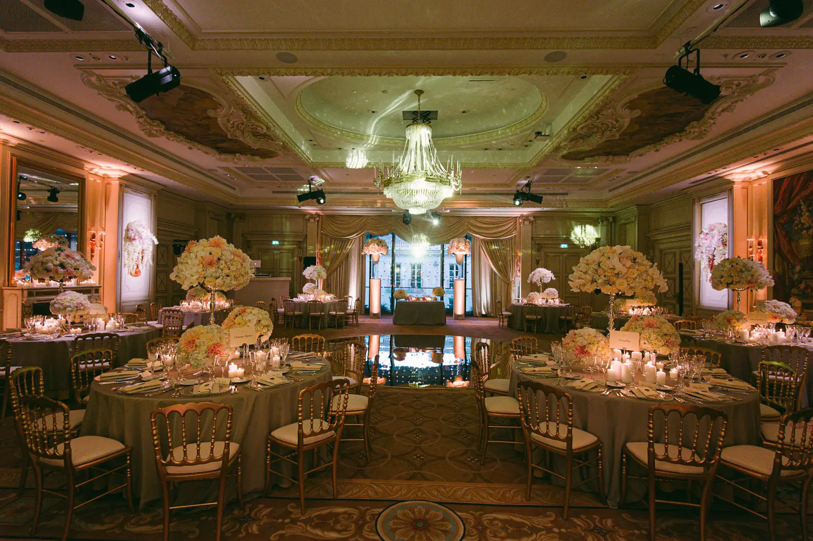 Paris wedding photographer Shangri La wedding 147