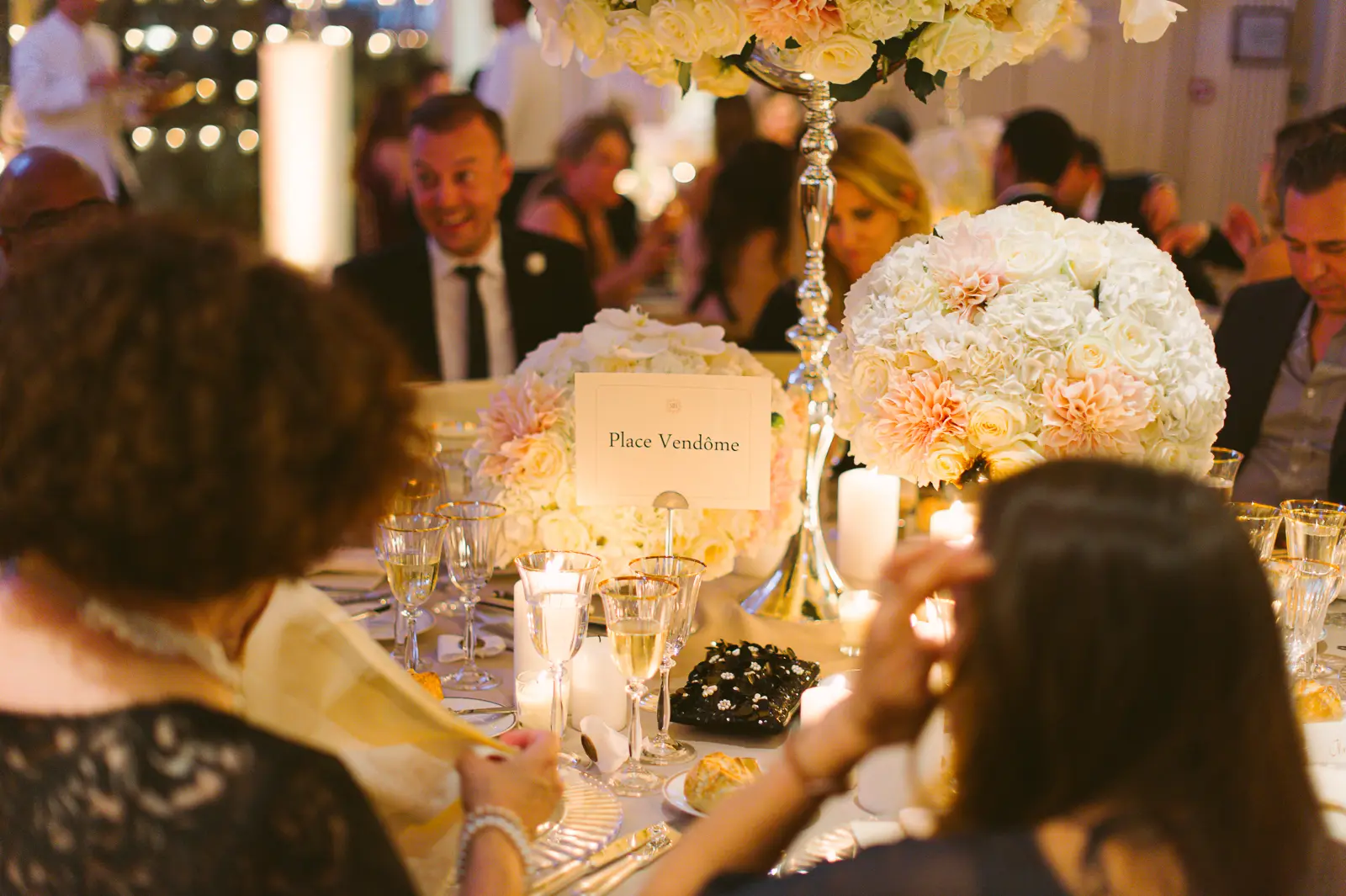 Paris wedding photographer Shangri La wedding 160