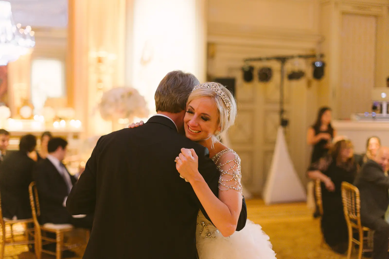 Paris wedding photographer Shangri La wedding 185