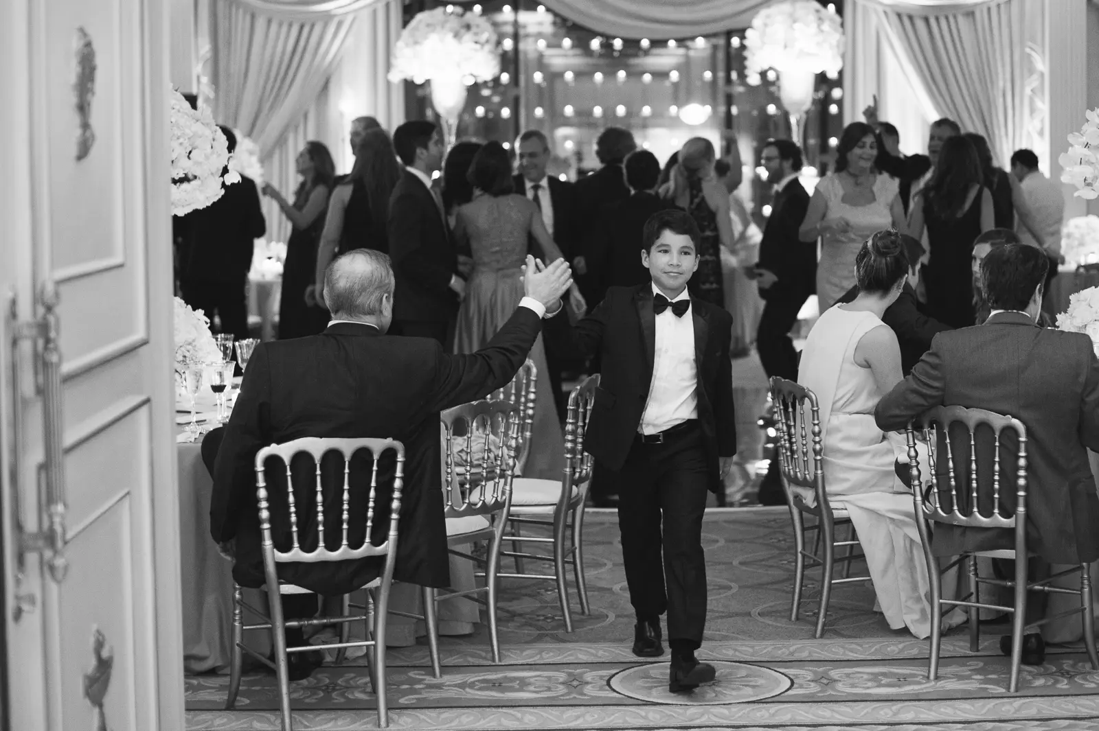 Paris wedding photographer Shangri La wedding 189