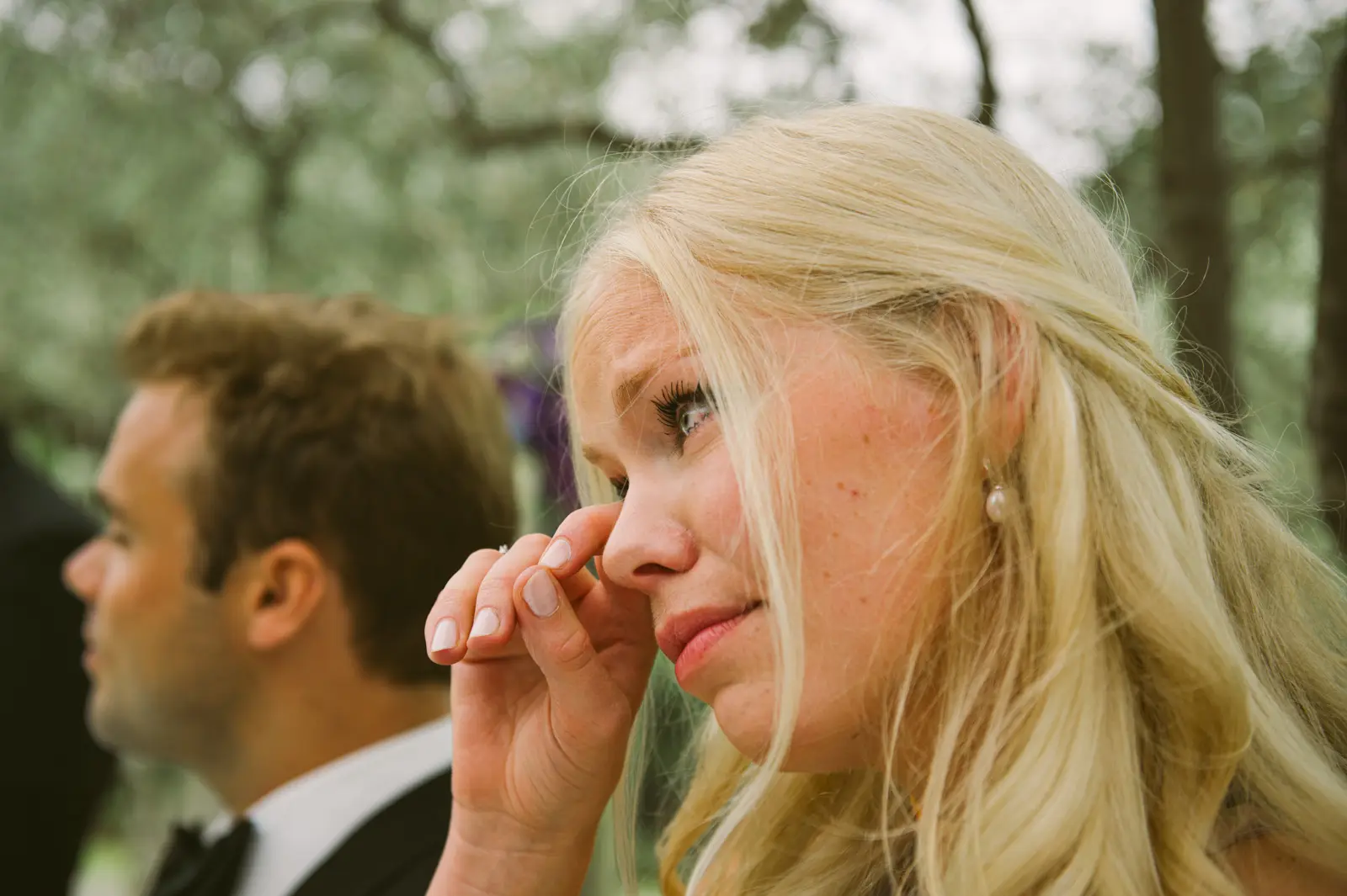 Catherine and Philip’s olive-garden wedding ceremony near Mougins