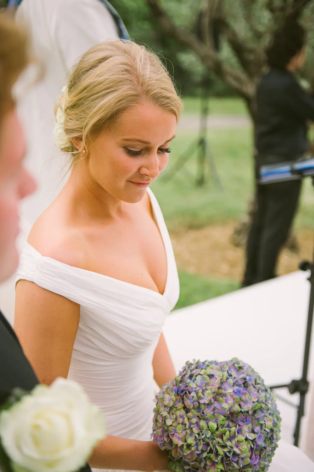 Catherine and Philip’s olive-garden wedding ceremony near Mougins