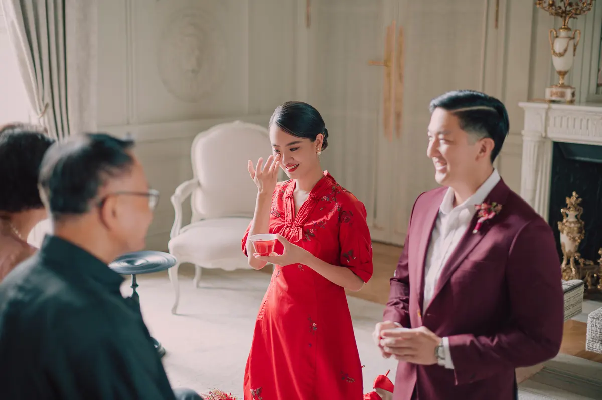 Chinese Tea Party Wedding Event Photographer in the Romantic Ambiance of Paris.