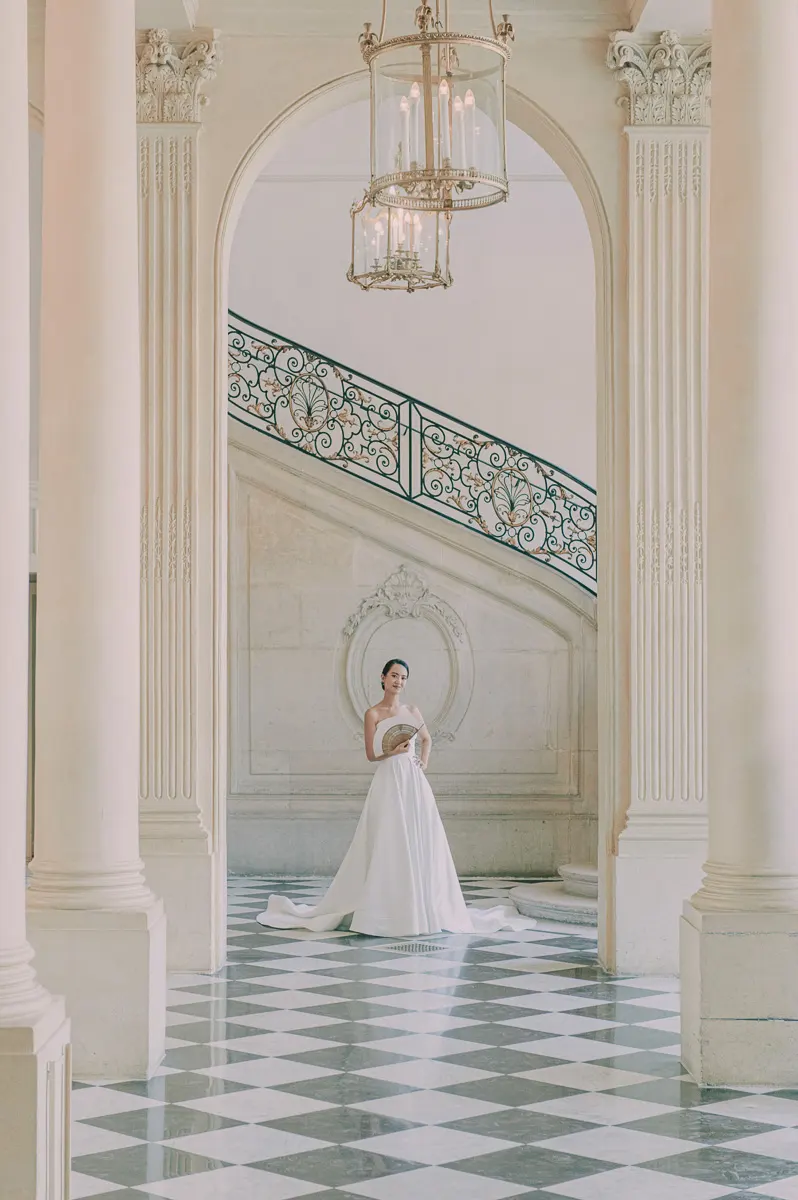 Love story captured in Paris - Elegance and romance preserved.
