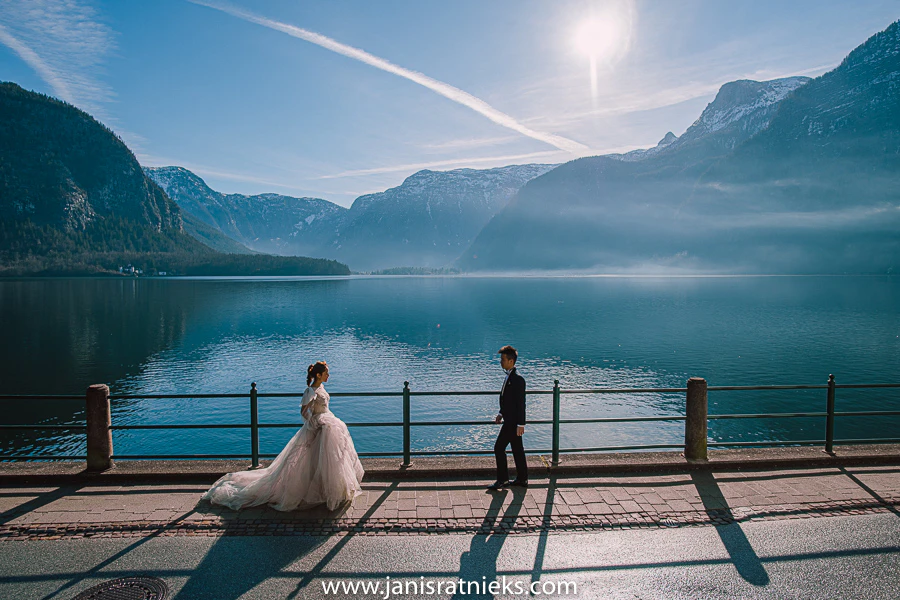 Hallstatt lake pre-wedding photography