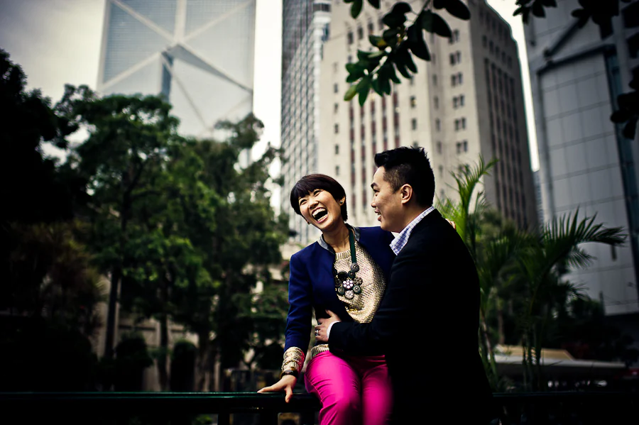 Giney and Andy during their Hong Kong engagement photo shoot