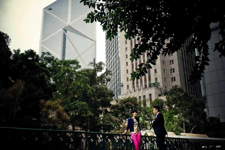 Giney and Andy during their Hong Kong engagement photo shoot