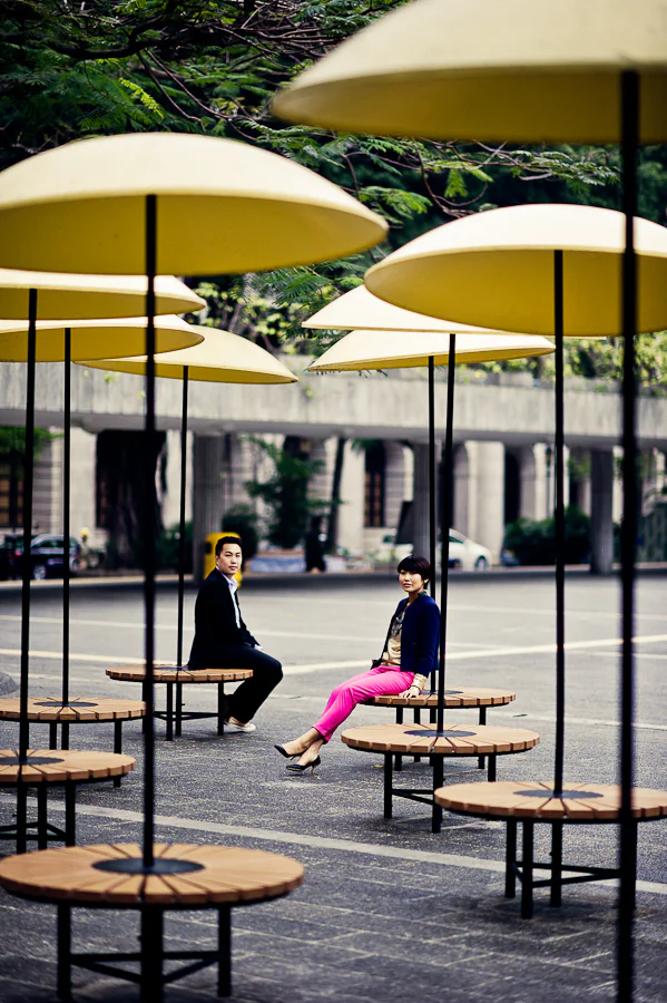 Giney and Andy during their Hong Kong engagement photo shoot