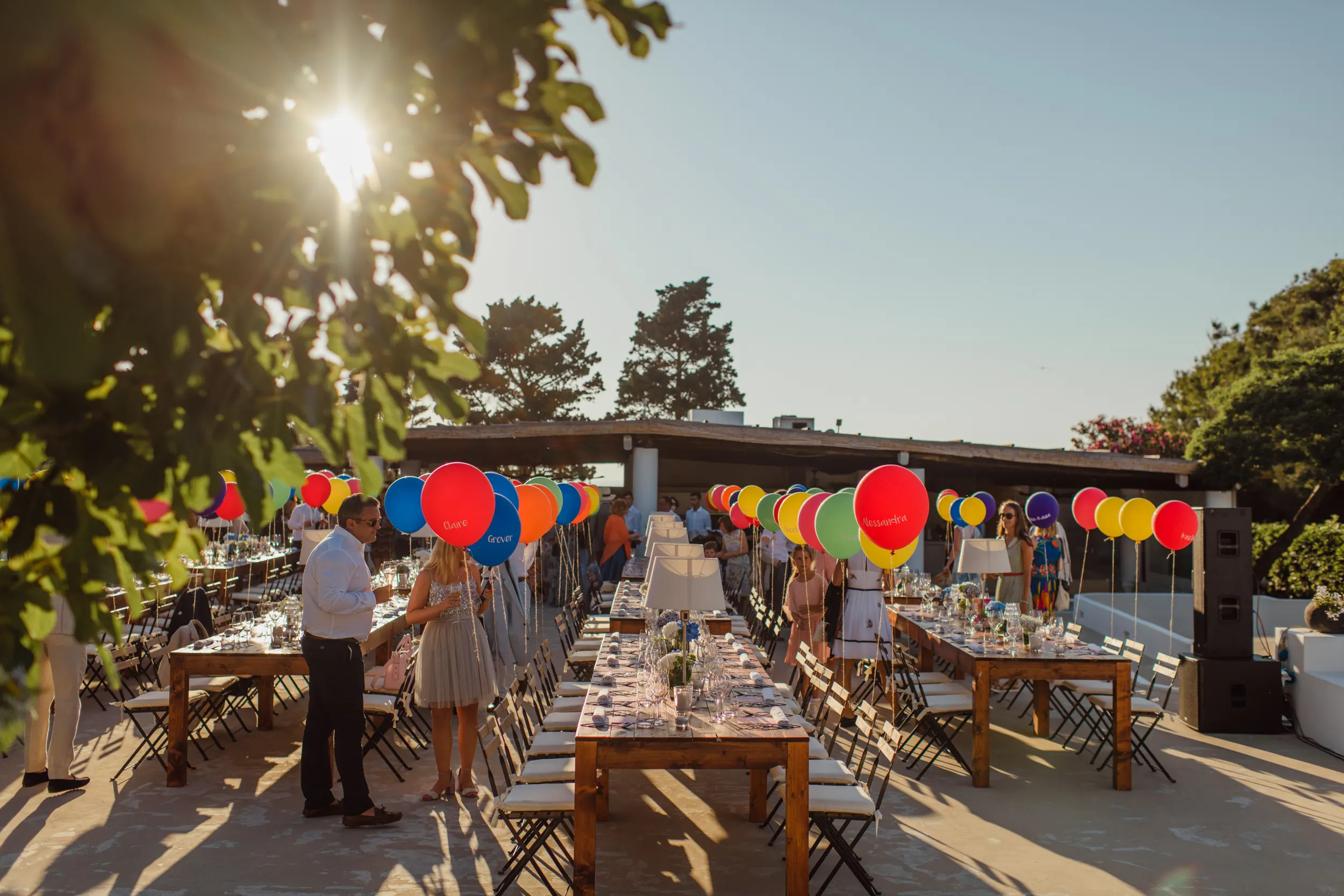 Colour, Sicilian food and dancing outside