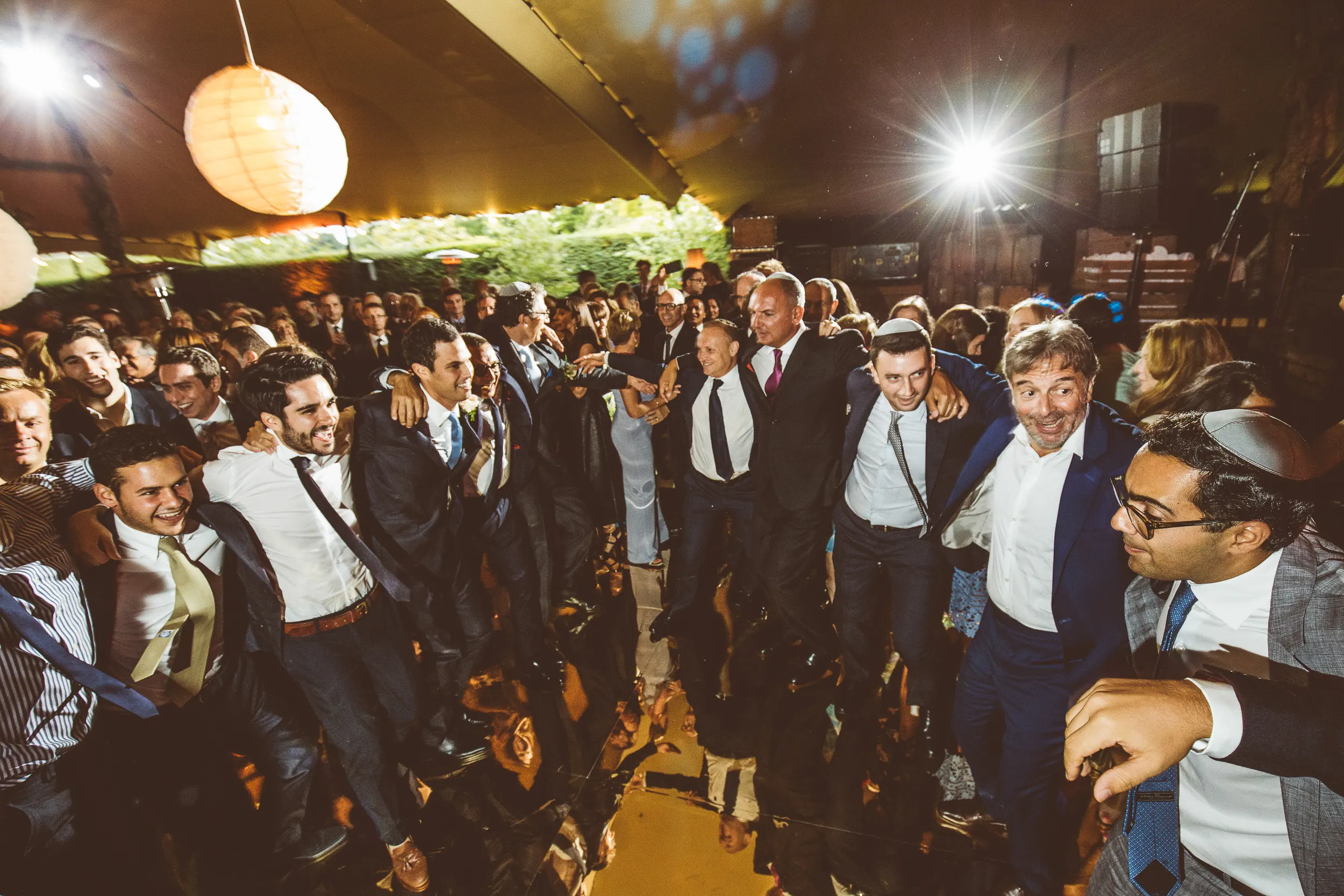 Rebecca and Jack’s Jewish wedding in Hampshire, photograph 90 by Janis Ratnieks