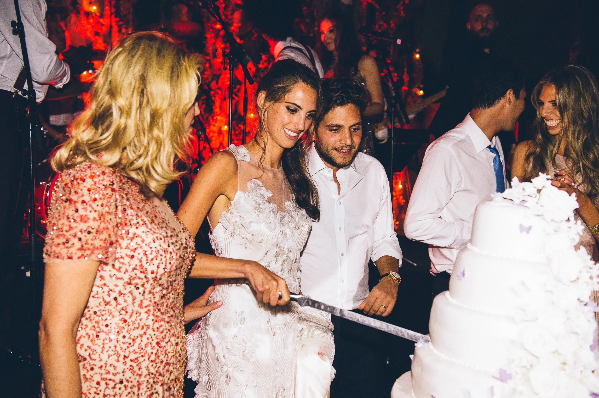 Rebecca and Jack’s Jewish wedding in Hampshire, photograph 134 by Janis Ratnieks