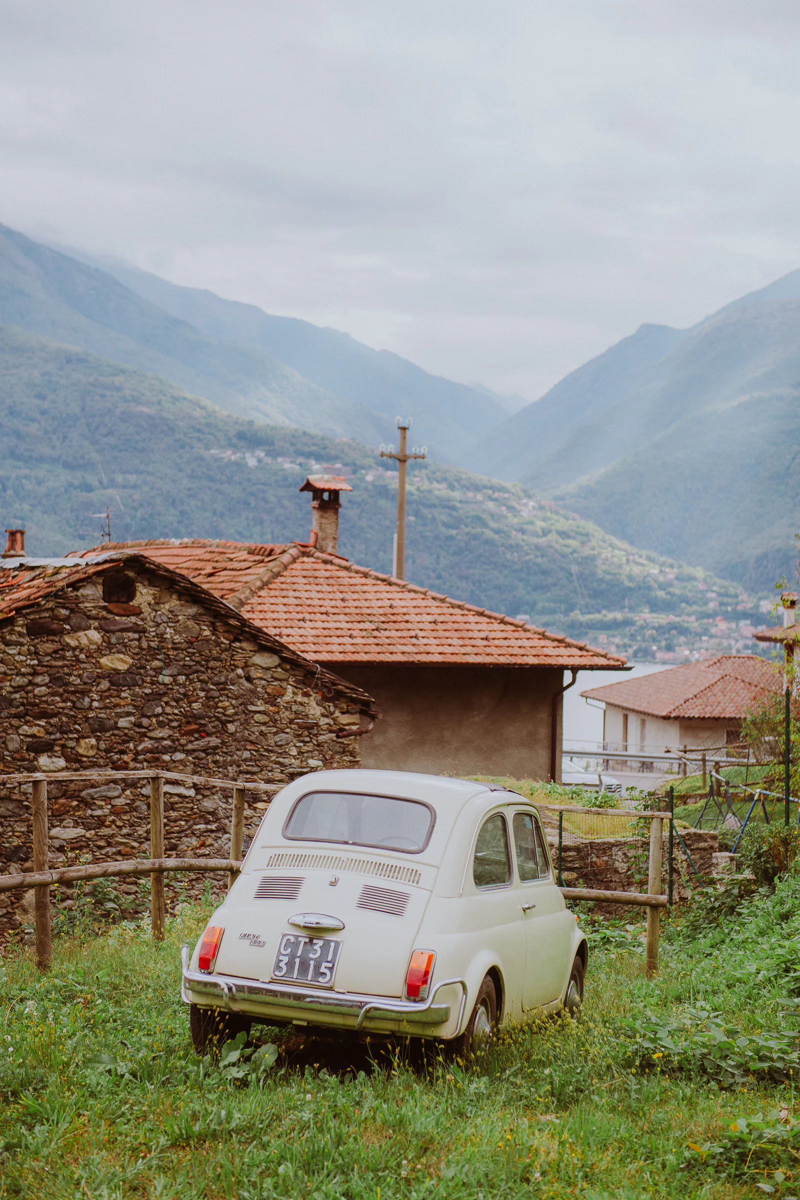 Jane and Lucas during their intimate Lake Como elopement