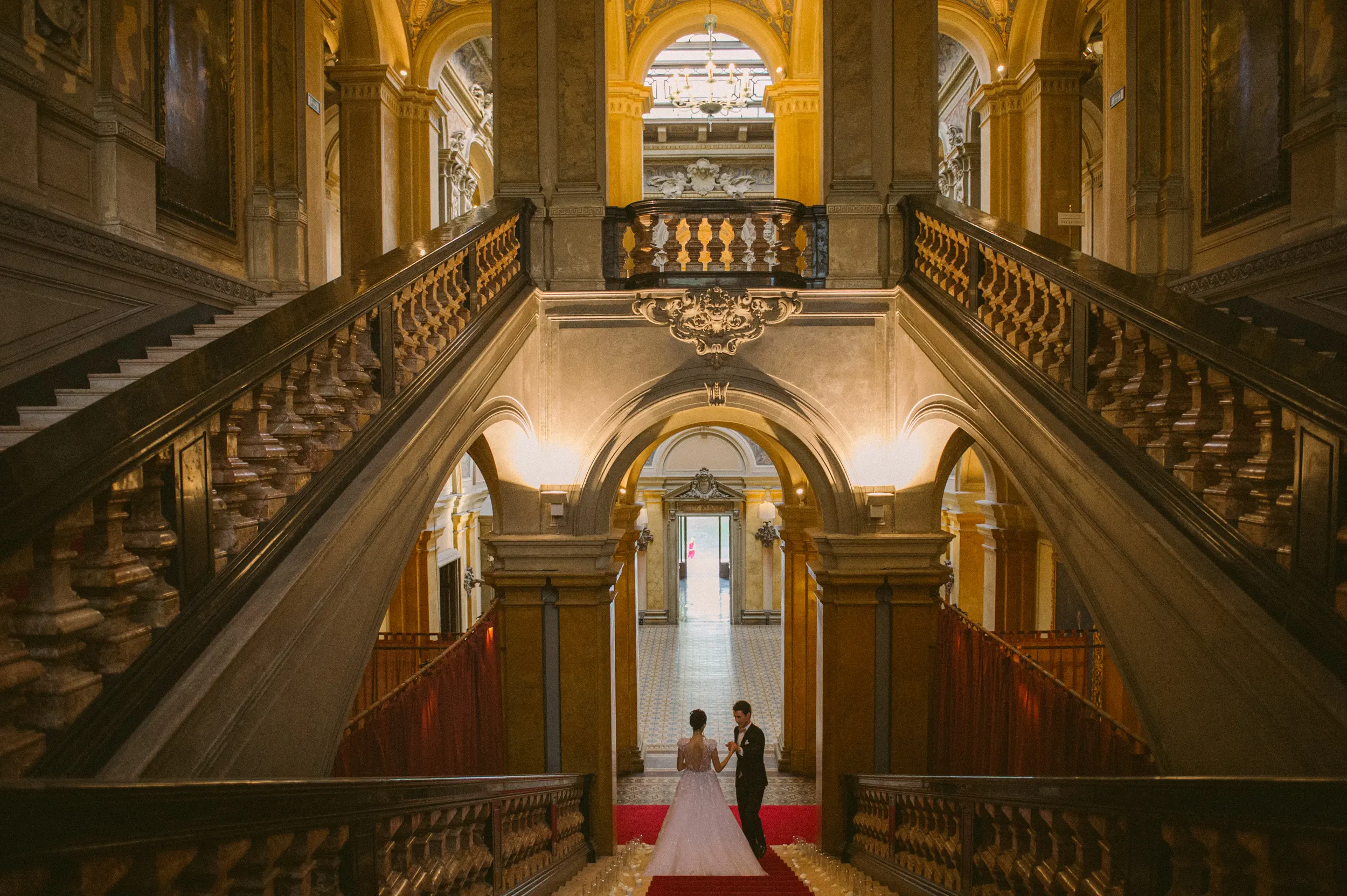 Villa Erba wedding on Lake Como with elegant lakefront dinner