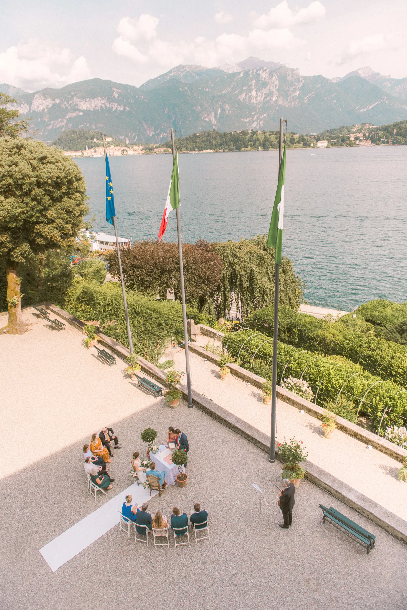 Lake Como wedding at Villa Carlotta and Grand Hotel Tremezzo, photograph 17