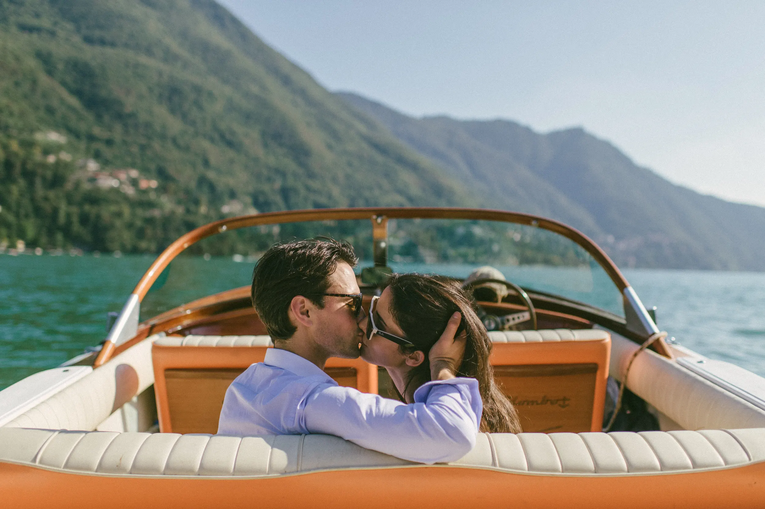 Lake Como wedding photography and lakeside setting