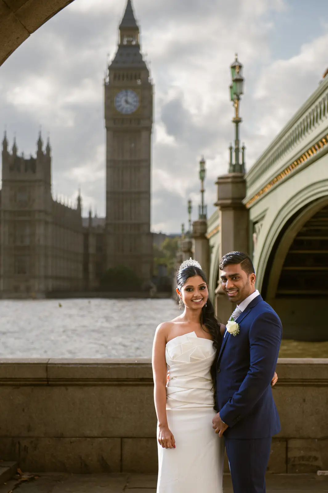 London portrait from Shree and John’s autumn pre-wedding in London