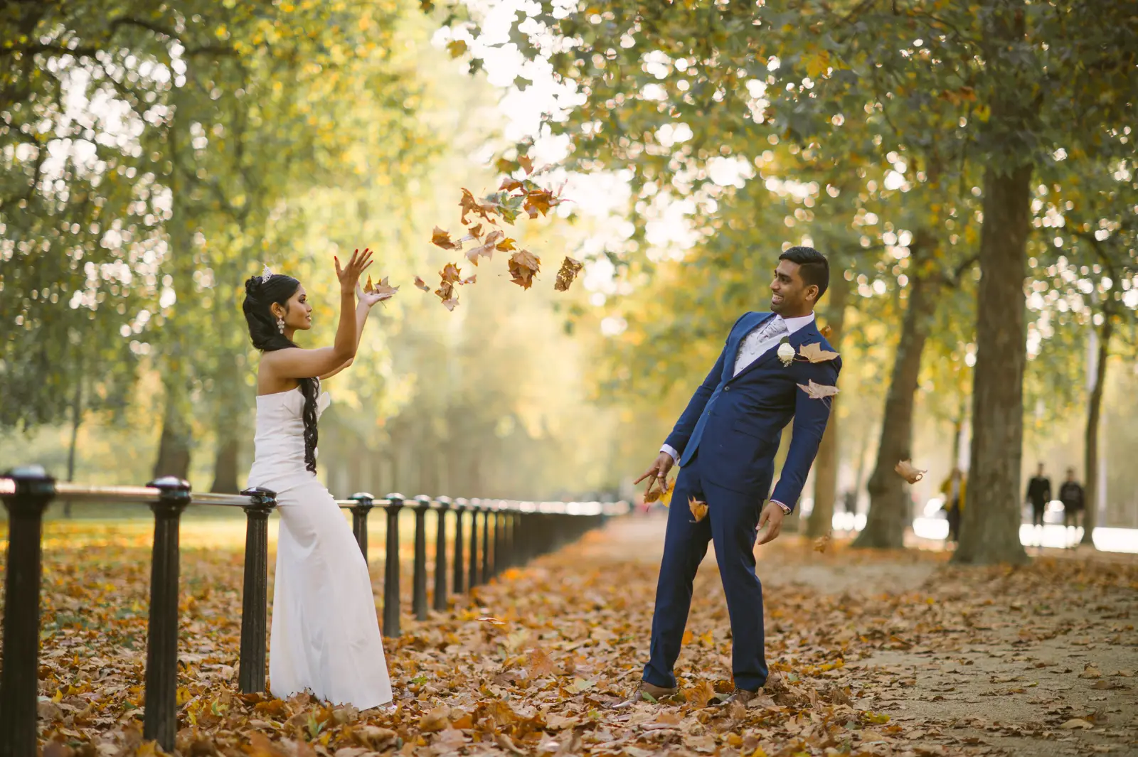 Autumn pre-wedding photography in a London park at golden hour
