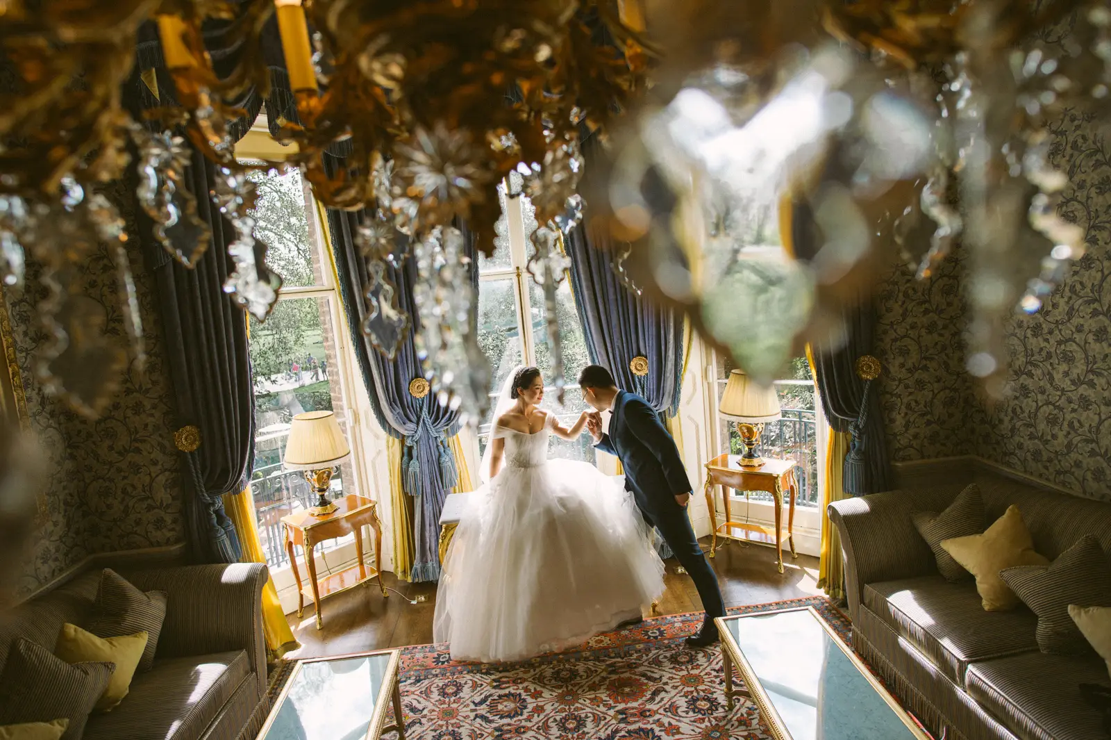 London portrait from luxury summer pre wedding ritz london