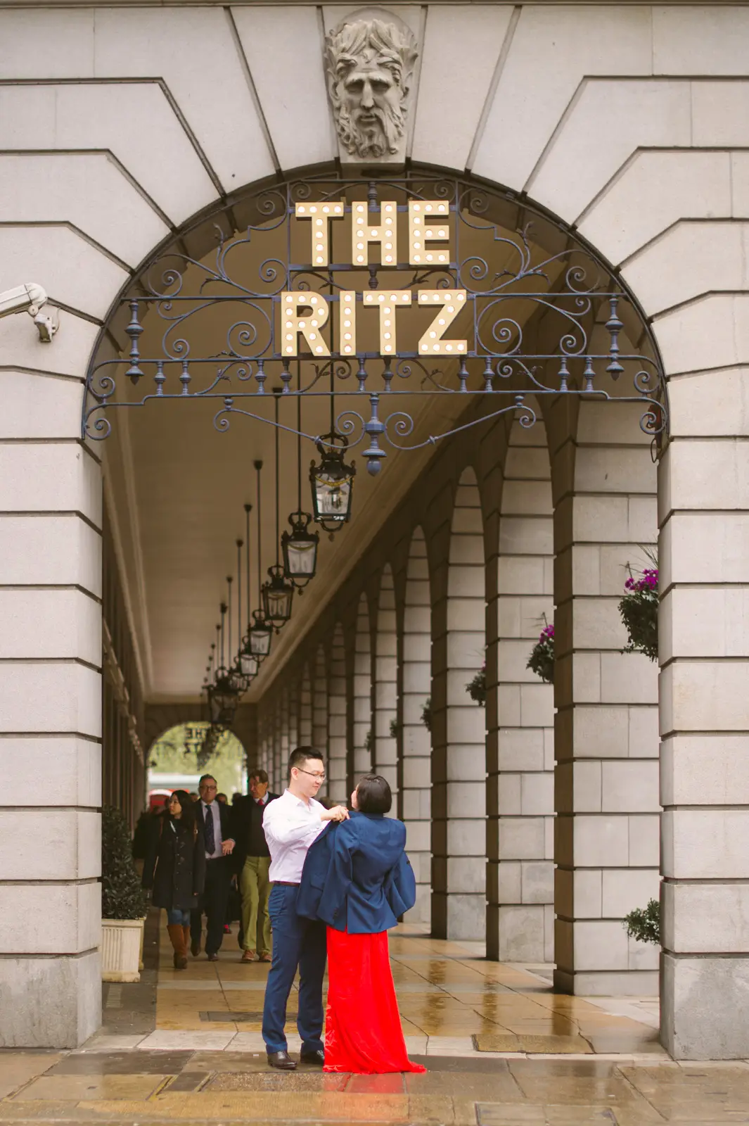 London portrait from luxury summer pre wedding ritz london