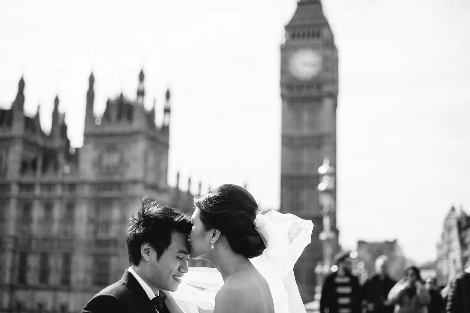 Oey and Day’s spring pre-wedding in London