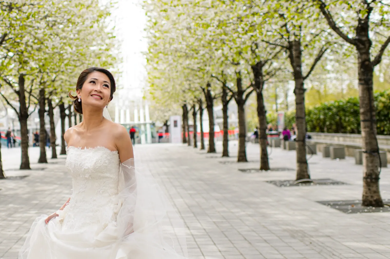 Oey and Day’s spring pre-wedding in London
