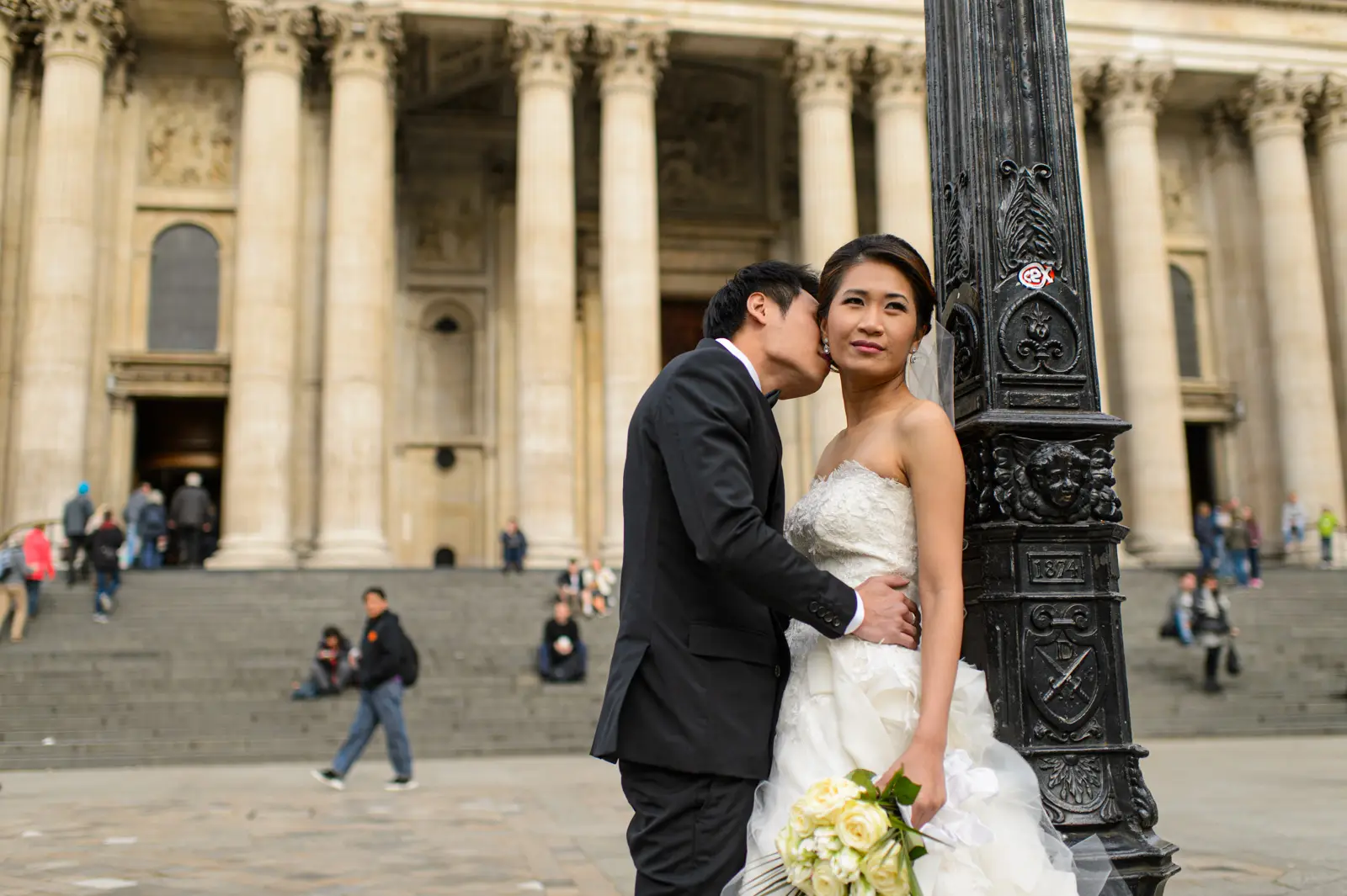 Oey and Day’s spring pre-wedding in London