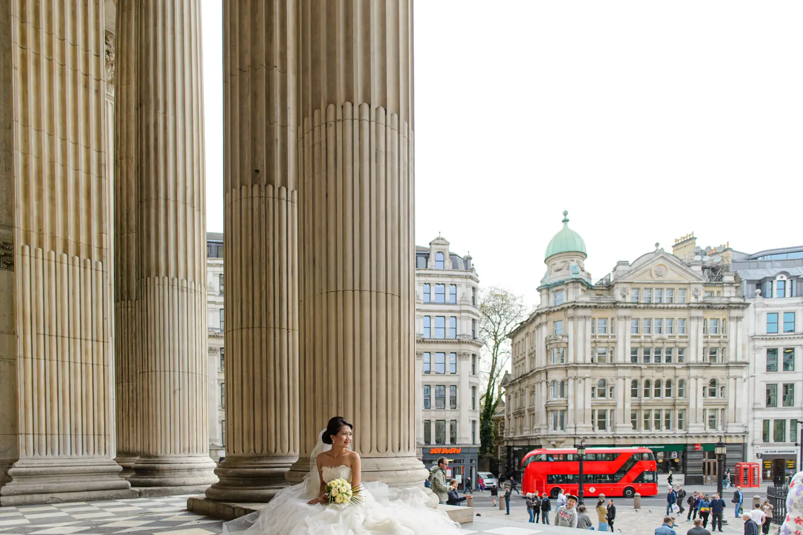 Oey and Day’s spring pre-wedding in London