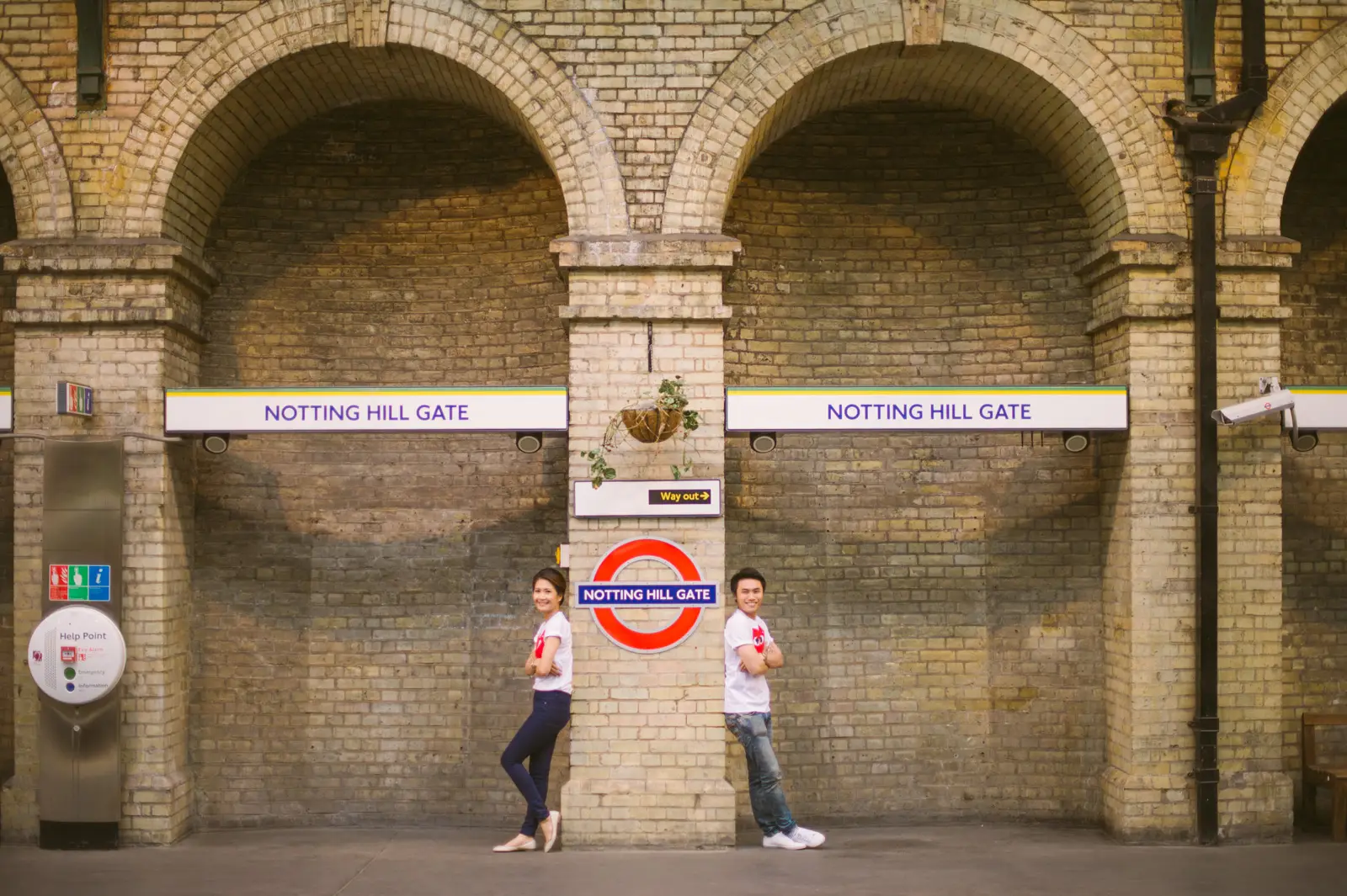 London portrait from Oey and Day’s spring pre-wedding in London