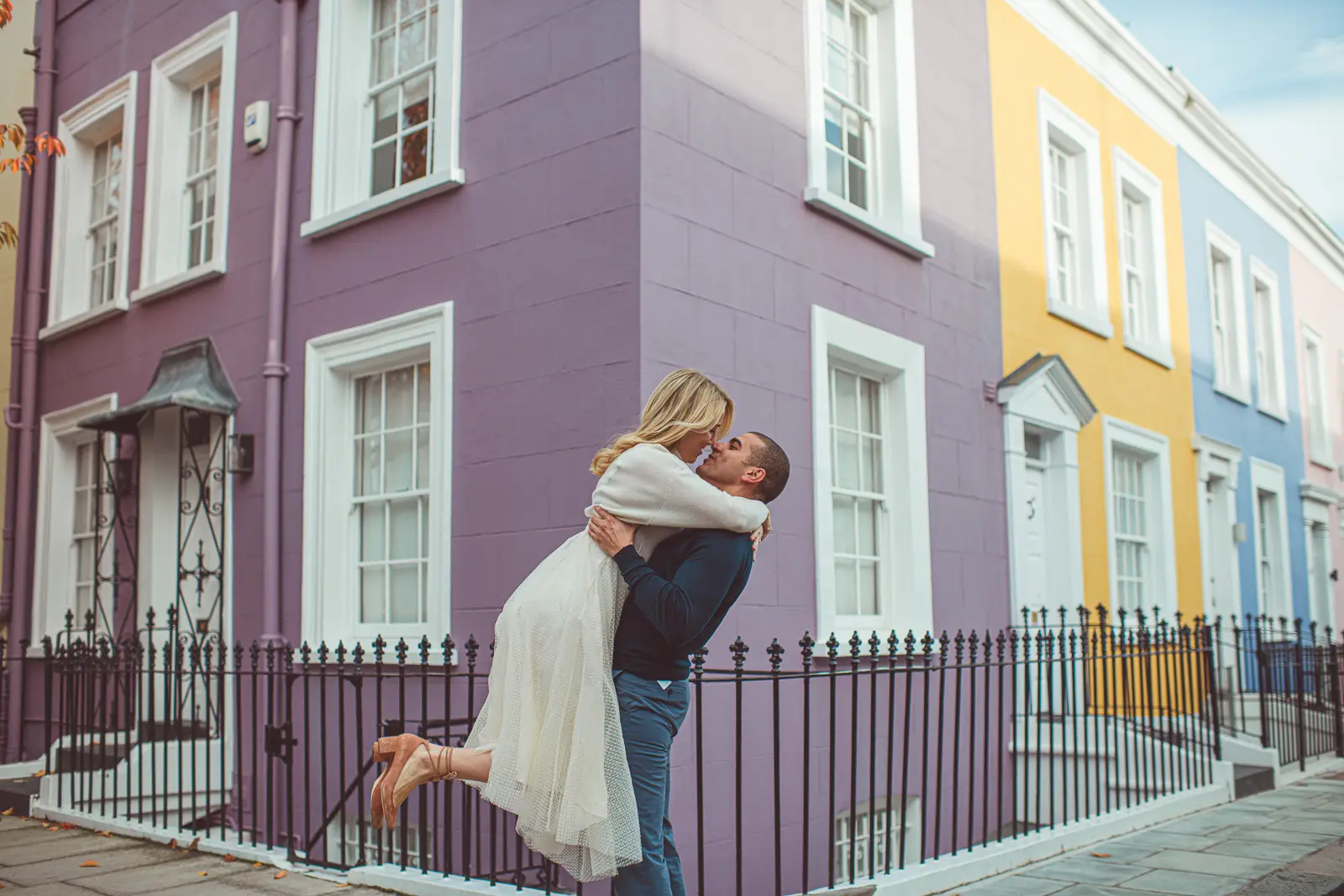 Erin and Khalid’s Notting Hill pre-wedding, photograph 7 by Janis Ratnieks