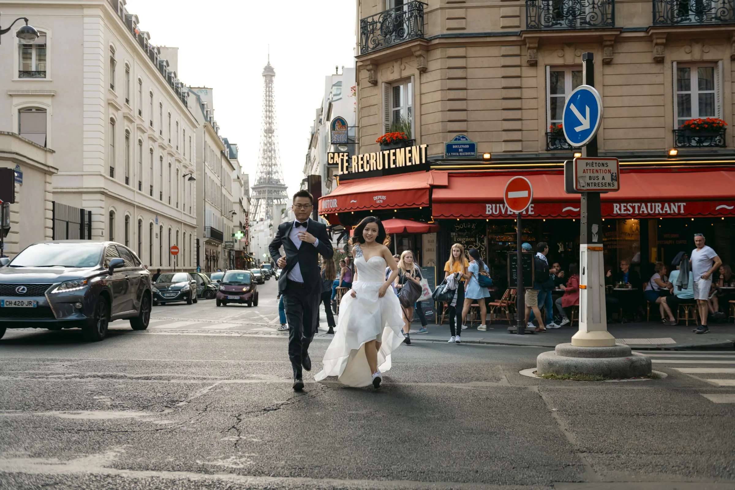 Paris pre-wedding photography by Janis Ratnieks