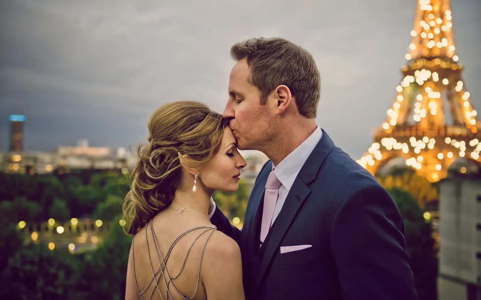 Paris pre-wedding photography by Janis Ratnieks