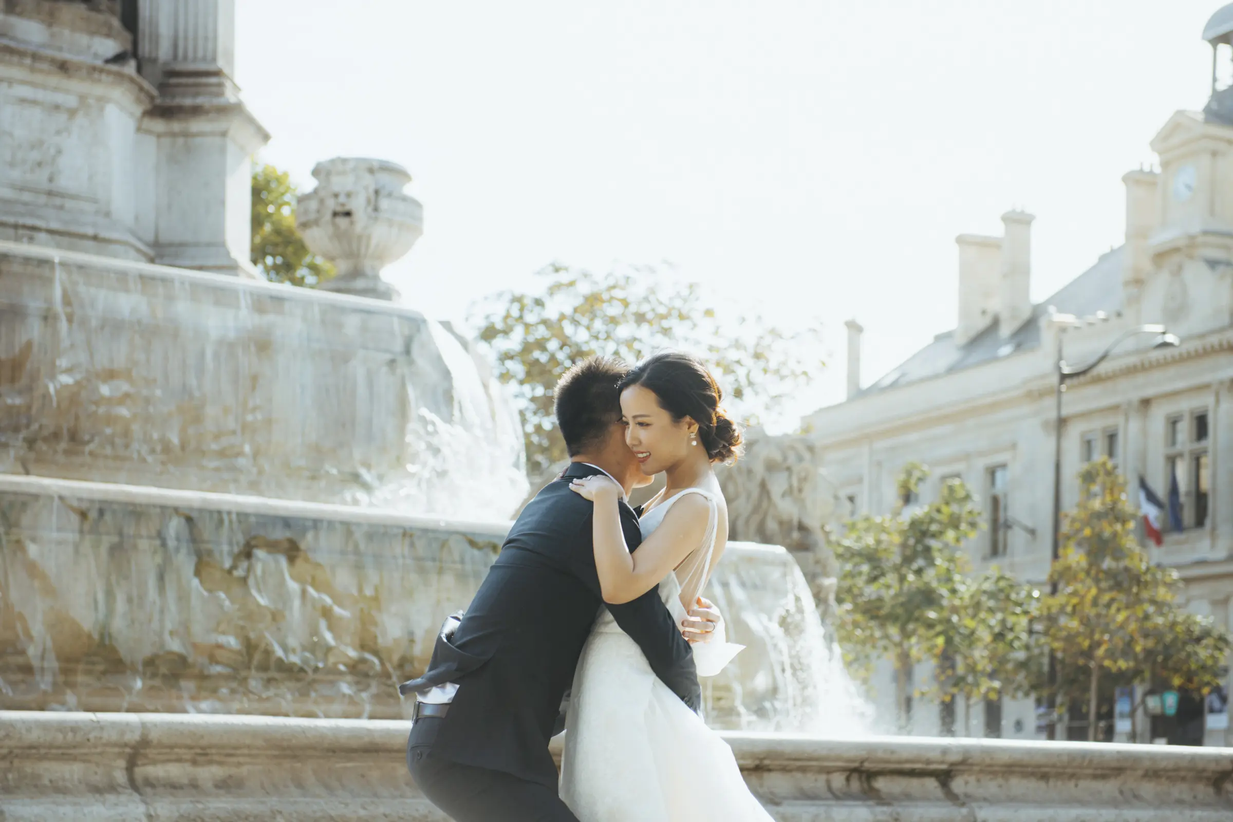 Paris half-day pre-wedding photoshoot by Janis Ratnieks
