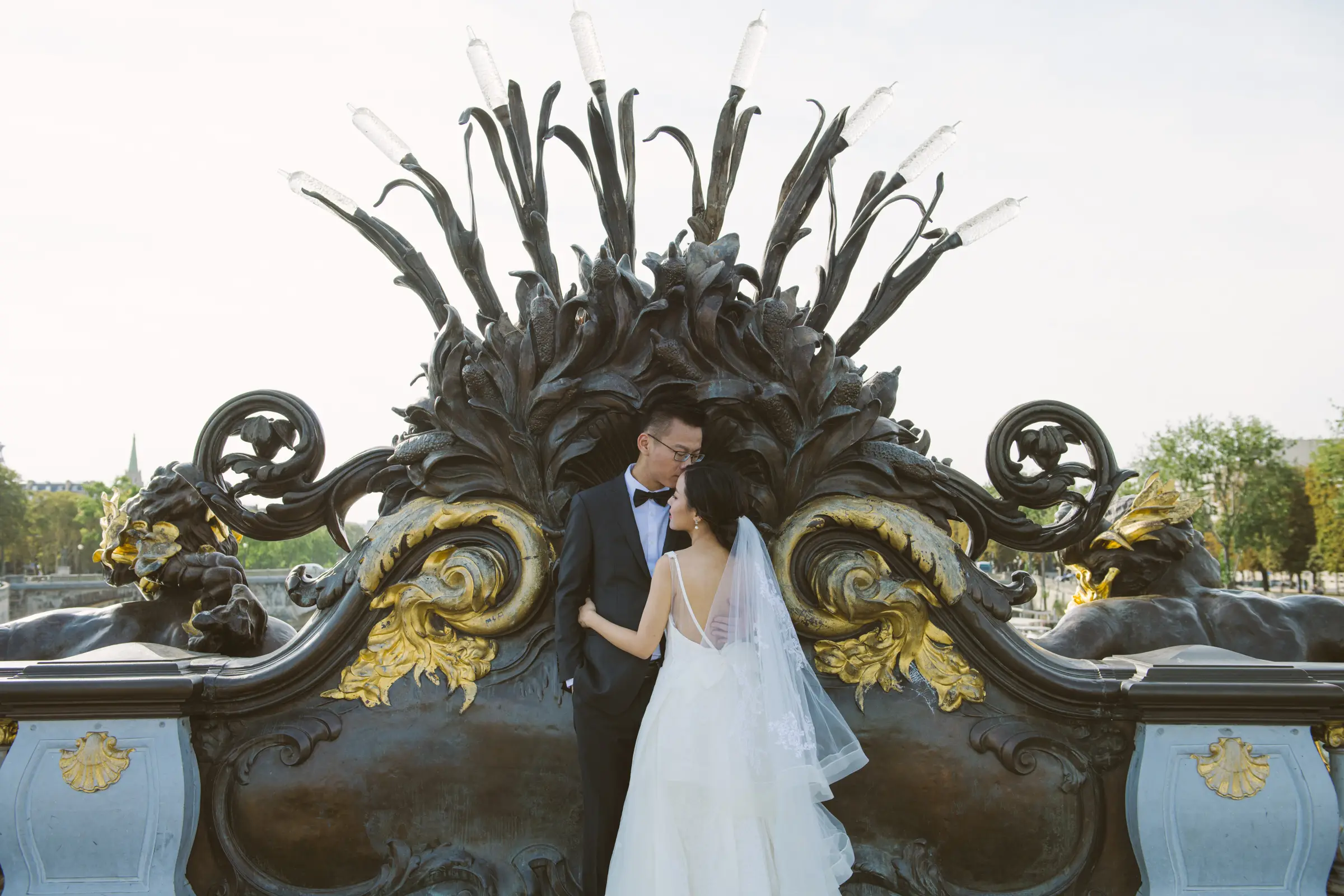 Paris half-day pre-wedding photoshoot by Janis Ratnieks