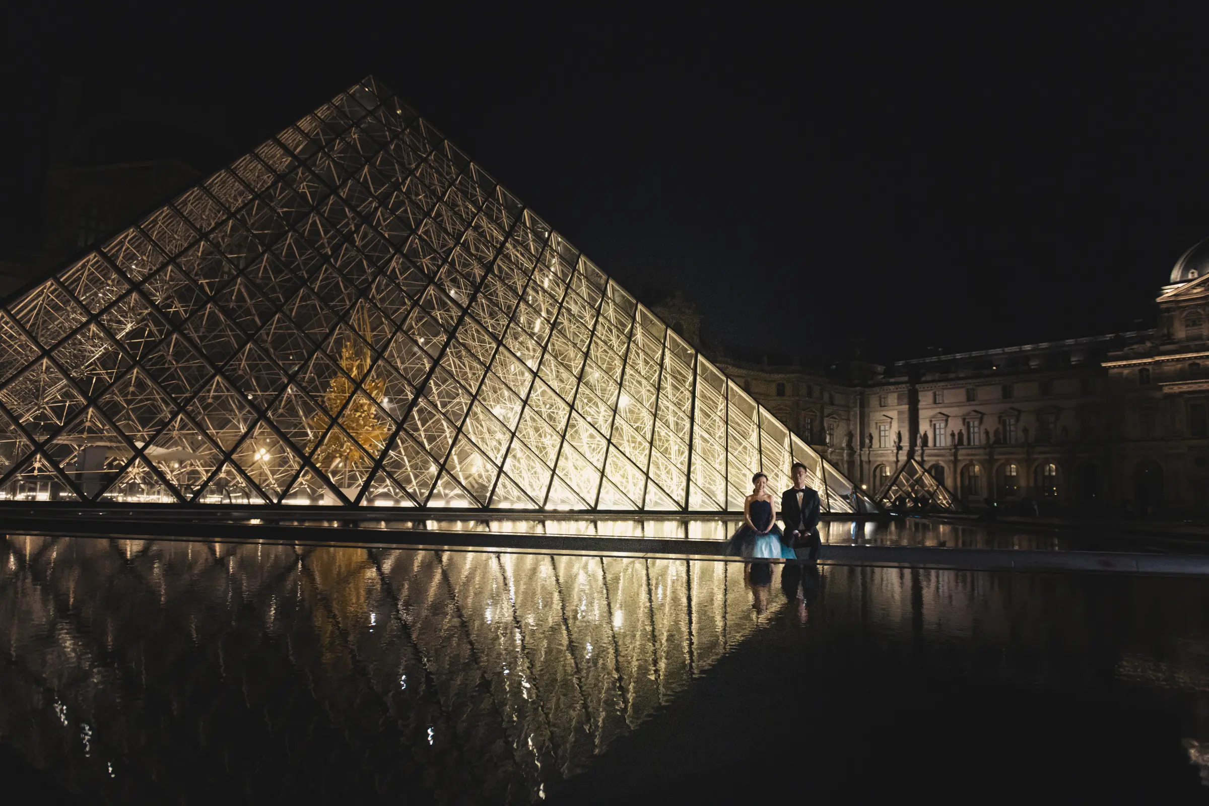 Paris half-day pre-wedding photoshoot by Janis Ratnieks